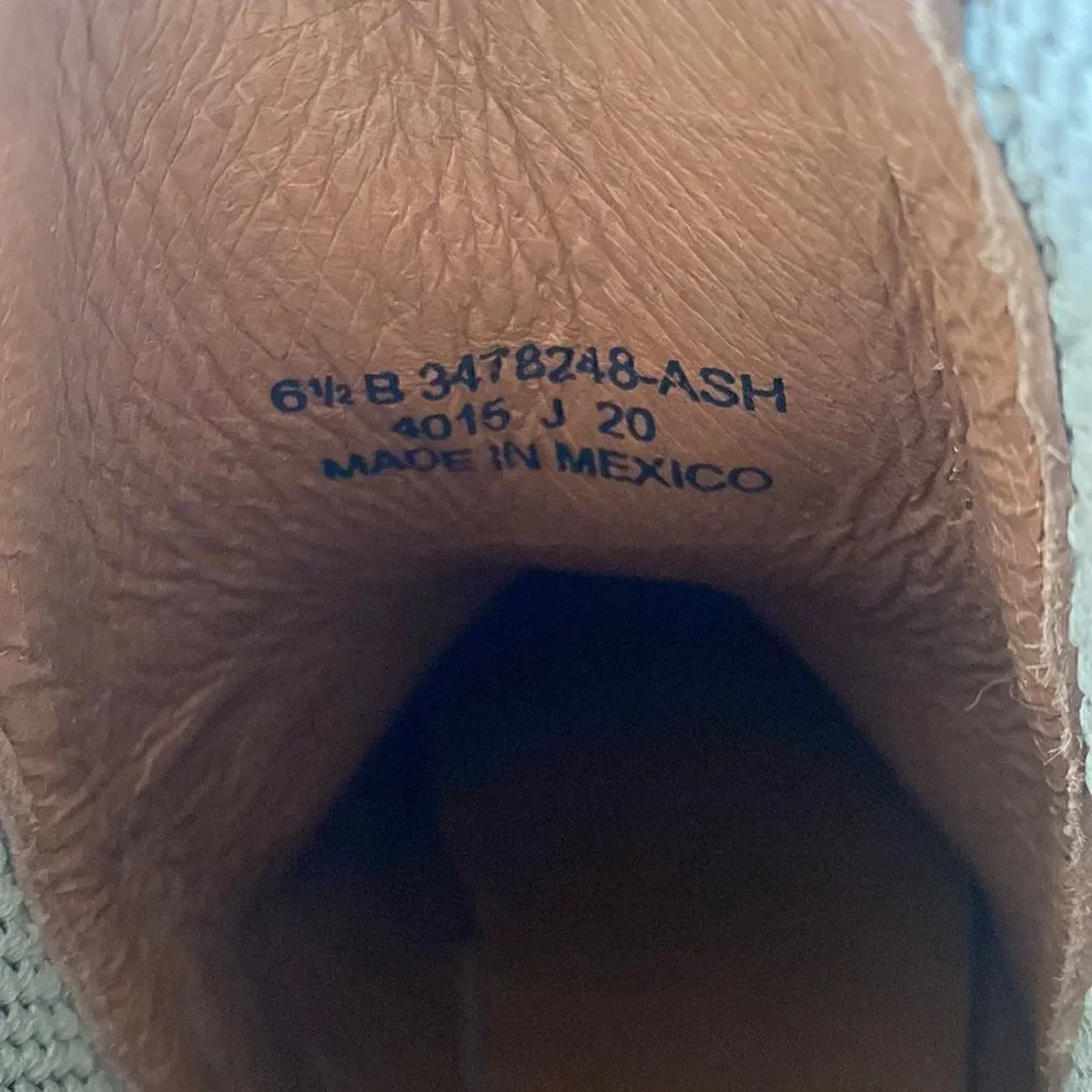 FRYE Carly Zip Chelsea Ash Tan Suede Leather Ankle Boots Women’s Size 6.5